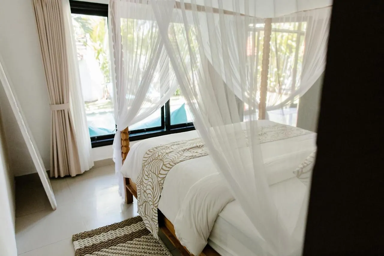 Saga Villas Oasis Семиньяк 0*,